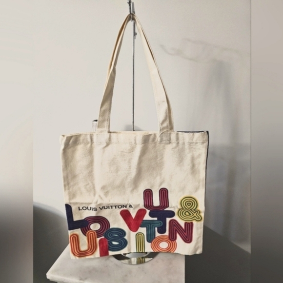 Louis Vuitton Shenzhen Tote - Picture 4 of 5